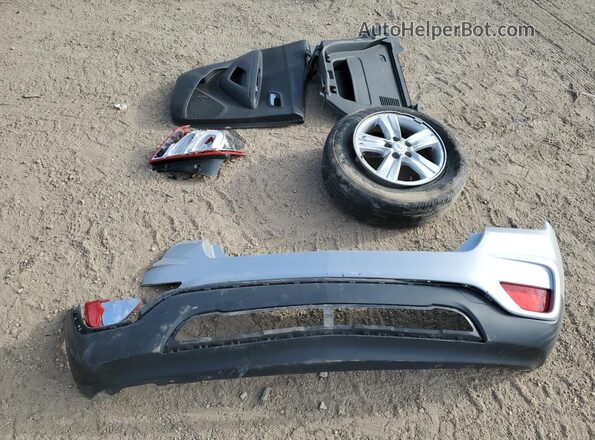 3GNCJLSB6LL213527 2020 CHEVROLET TRAX Silver Vista del compartimento del motor