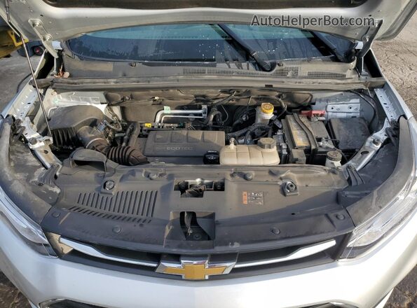 3GNCJLSB6LL311067 2020 CHEVROLET TRAX Silver Вид підкапотного простору