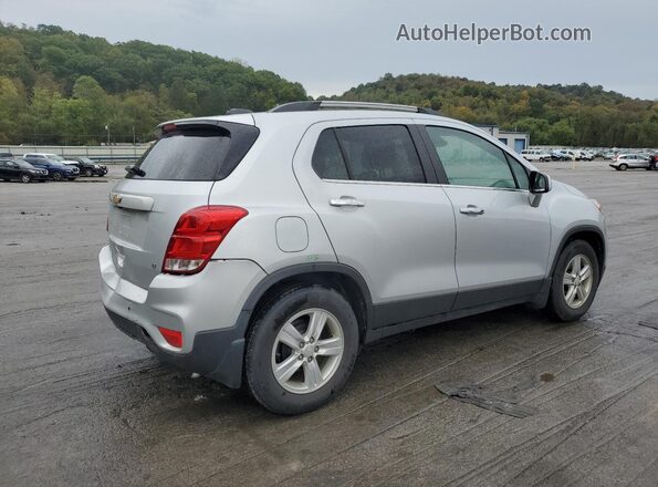 3GNCJLSB7LL310509 2020 CHEVROLET TRAX Silver Trasero derecho