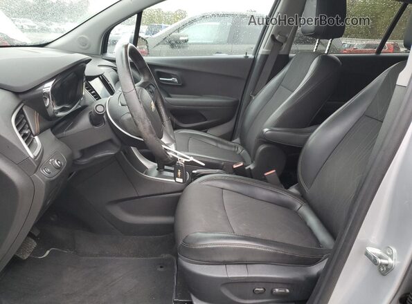 3GNCJLSB7LL310509 2020 CHEVROLET TRAX Silver Vista interior delantera