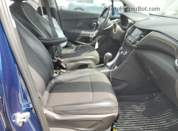 3GNCJLSB8LL278959 2020 CHEVROLET TRAX Синий Вид салона спереди