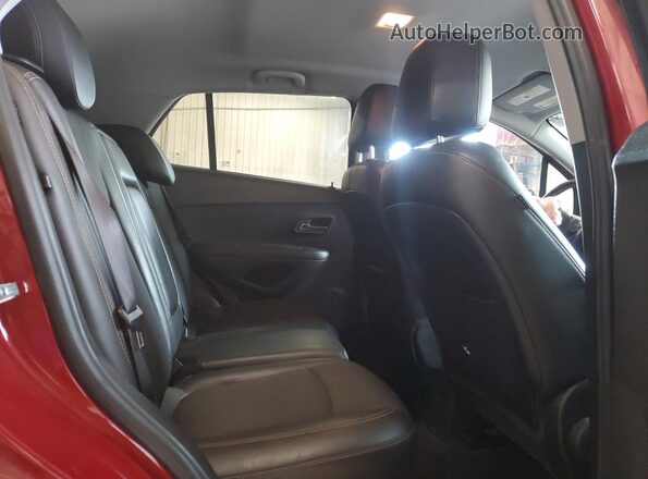 3GNCJPSB8LL153239 2020 CHEVROLET TRAX Red Rear interior view
