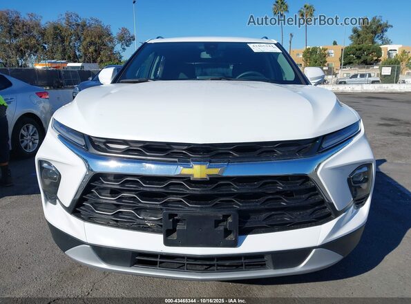 3GNKBCR45RS243729 2024 CHEVROLET BLAZER White Widok zestawu wskaźników