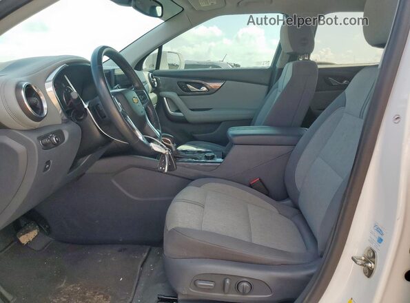 3GNKBCRS5LS549500 2020 CHEVROLET BLAZER Белый Вид салона спереди