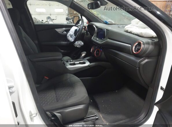 3GNKBHR49MS506214 2021 CHEVROLET BLAZER White Vista interior delantera