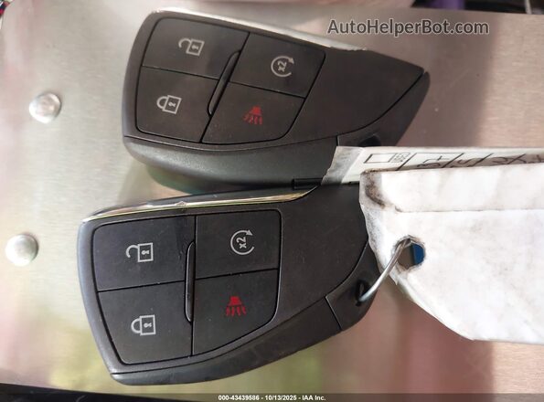 3GNKDBRM2SS215137 2025 CHEVROLET OTHER Silver Dashboard view