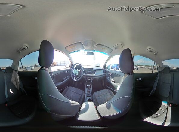 3KPA24AB4JE097119 2018 KIA RIO Белый 