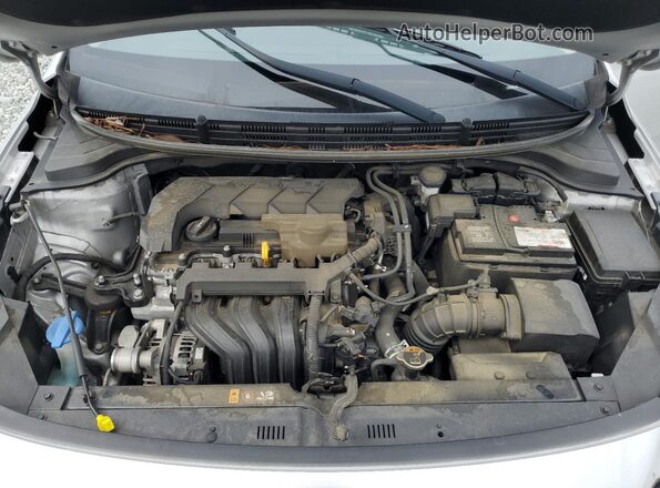 3KPA24AD0LE297404 2020 KIA RIO Silver უკანა სალონის ხედი
