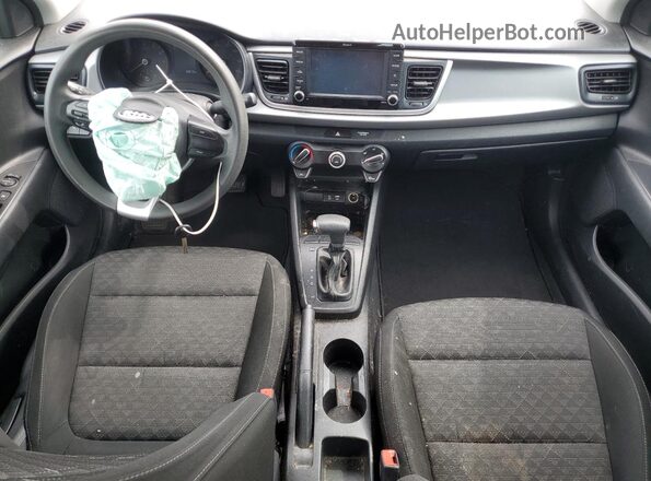 3KPA24AD0LE297404 2020 KIA RIO Silver წინა პანელის ხედი