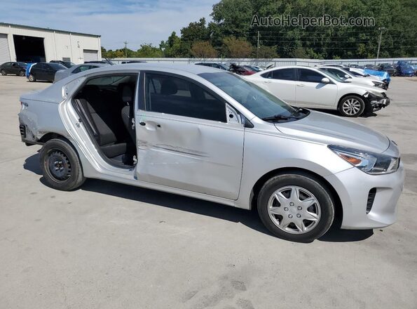 3KPA24AD0LE336590 2020 KIA RIO Silver Front right