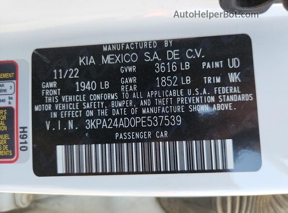 3KPA24AD0PE537539 2023 KIA RIO White Widok naklejki z numerem VIN