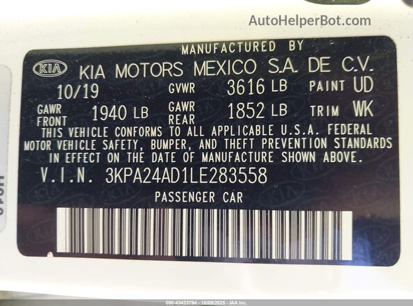 3KPA24AD1LE283558 2020 KIA RIO White Vista del compartimento del motor