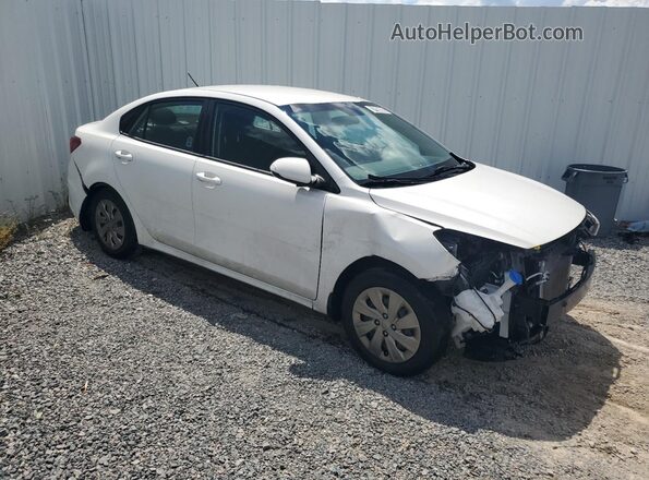 3KPA24AD1LE299243 2020 KIA RIO White Delantero derecho