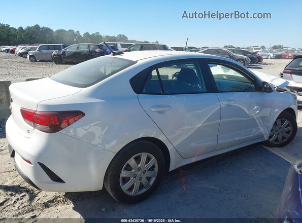 3KPA24AD1ME366683 2021 KIA RIO White უკანა სალონის ხედი