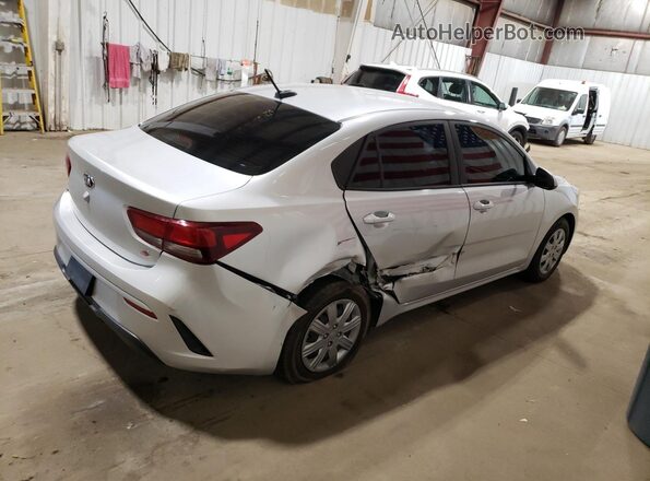 3KPA24AD1ME401321 2021 KIA RIO Серебряный Задняя правая четверть