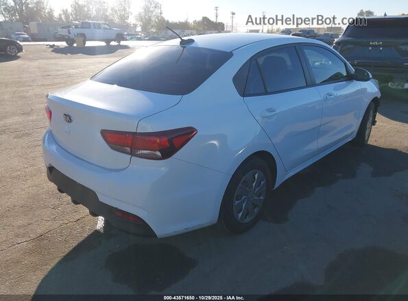 3KPA24AD2LE273704 2020 KIA RIO White Հետևի աջ
