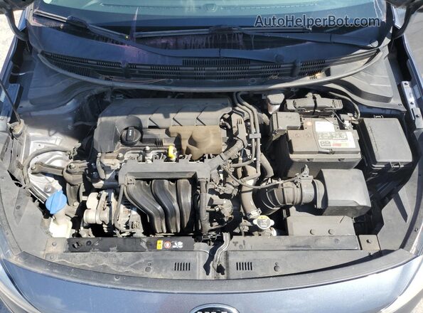 3KPA24AD2LE275002 2020 KIA RIO Серебряный Вид задней части салона