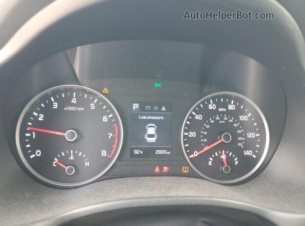 3KPA24AD2LE282144 2020 KIA RIO Silver Vista del cuadro de instrumentos