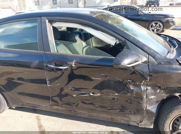 3KPA24AD2LE285190 2020 KIA RIO Black 