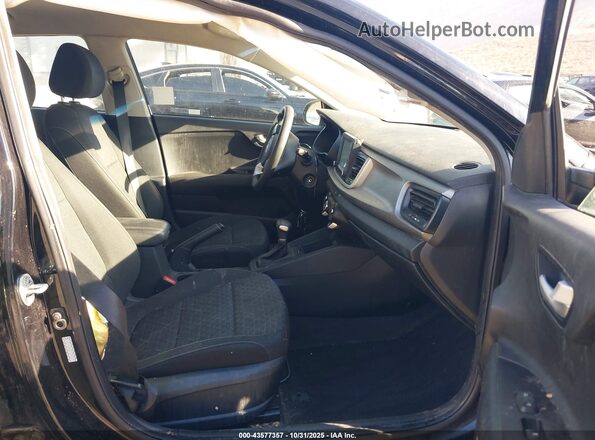 3KPA24AD2LE285190 2020 KIA RIO Black Widok wnętrza z przodu