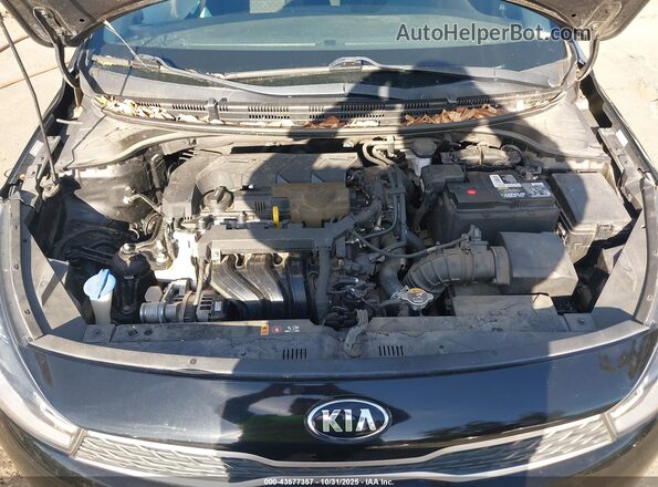 3KPA24AD2LE285190 2020 KIA RIO Black Widok z tyłu