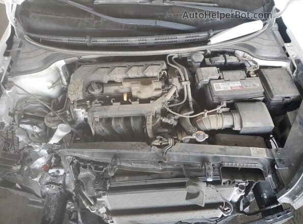3KPA24AD2LE327597 2020 KIA RIO White Vista interior trasera