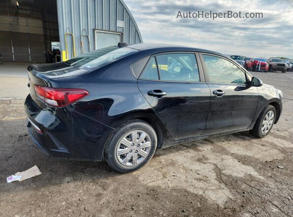 3KPA24AD2ME381841 2021 KIA RIO Черный Задняя правая четверть