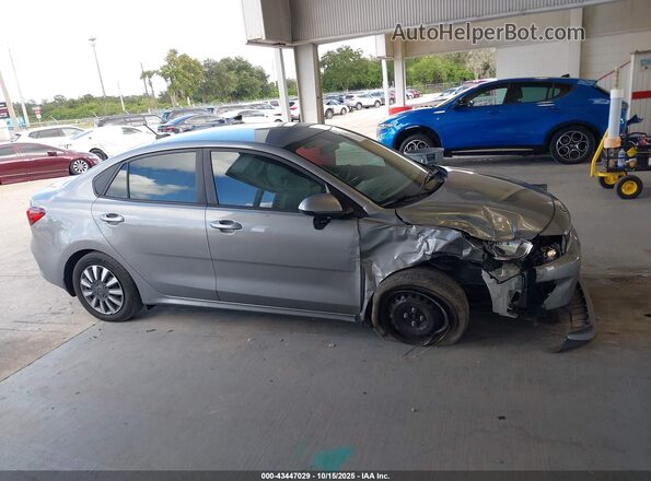3KPA24AD2ME384349 2021 KIA RIO Gray Vista interior trasera