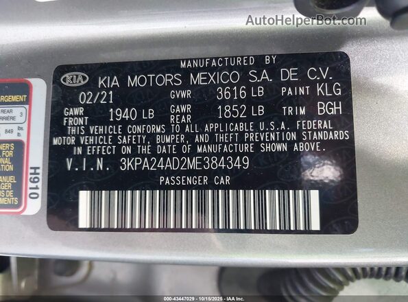 3KPA24AD2ME384349 2021 KIA RIO Gray Vista del compartimento del motor
