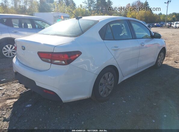 3KPA24AD3LE279673 2020 KIA RIO White Rear right