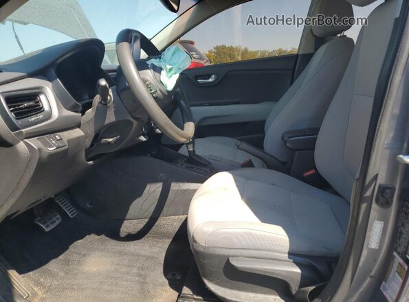 3KPA24AD3LE329570 2020 KIA RIO Gray Front interior view