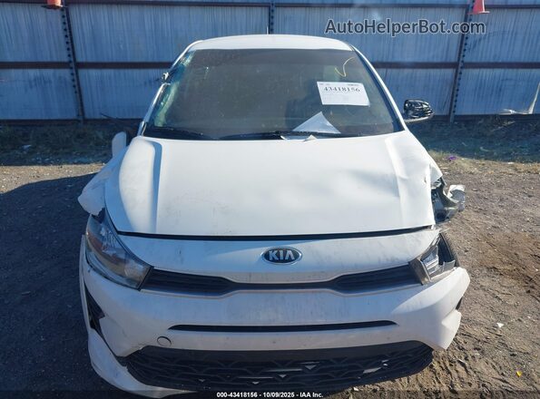 3KPA24AD4ME404374 2021 KIA RIO White Widok deski rozdzielczej