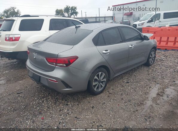 3KPA24AD4NE504783 2022 KIA RIO Silver Задня права чверть