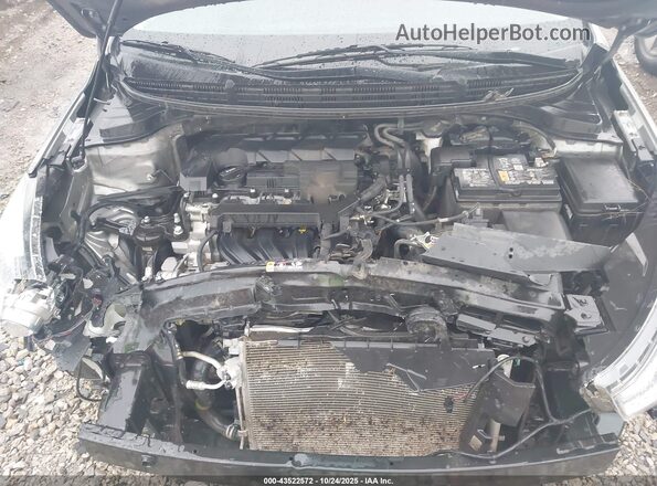 3KPA24AD4NE504783 2022 KIA RIO Silver Вид ззаду