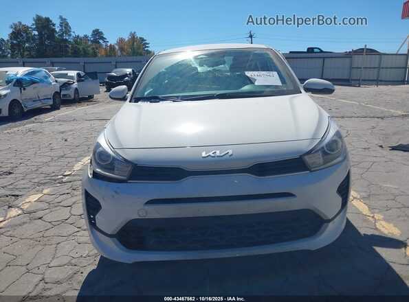 3KPA24AD5NE466464 2022 KIA RIO Белый Вид щитка приборов