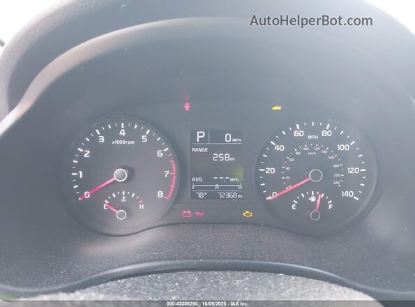 3KPA24AD7LE266294 2020 KIA RIO Gray Vista de los asientos traseros