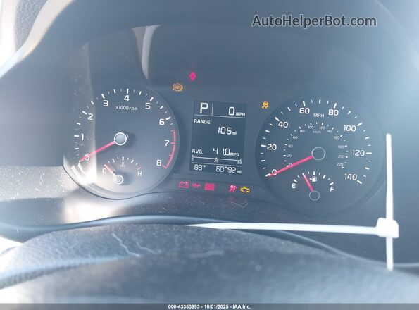 3KPA24AD7LE349918 2020 KIA RIO Black Vista de los asientos traseros