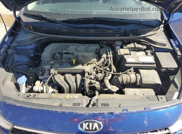 3KPA24AD9LE286627 2020 KIA RIO Blue Widok wnętrza z tyłu