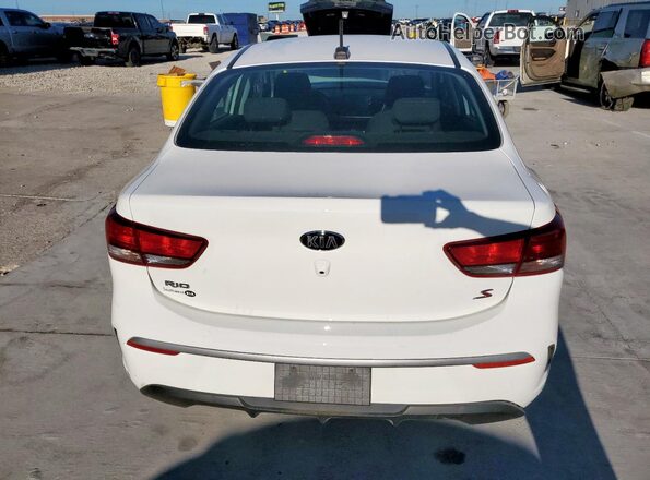 3KPA24AD9ME384963 2021 KIA RIO White Вид ззаду