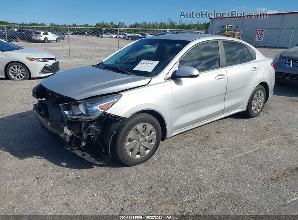 3KPA24ADXLE256407 2020 KIA RIO Silver Передня ліва чверть