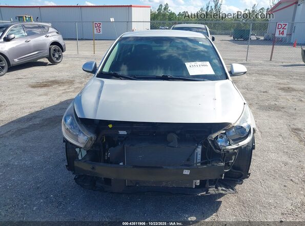 3KPA24ADXLE256407 2020 KIA RIO Silver Вид задньої частини салону