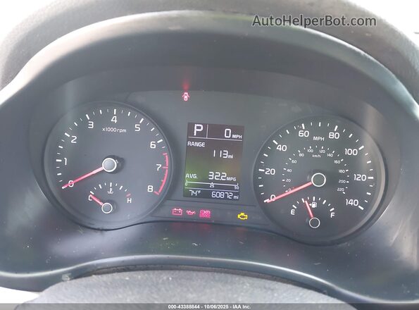 3KPA24ADXLE260182 2020 KIA RIO White Vista de los asientos traseros