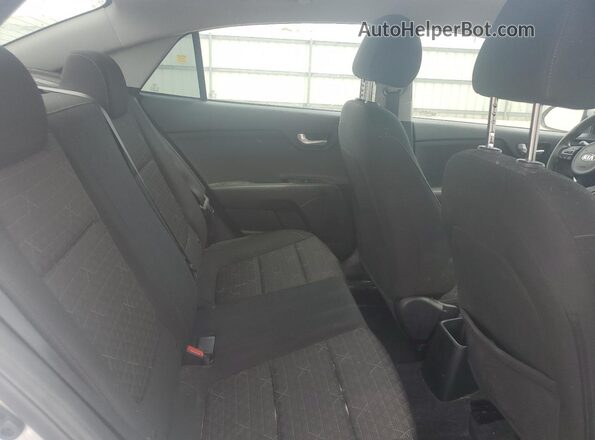 3KPA24ADXLE355633 2020 KIA RIO Silver Вид задніх сидінь
