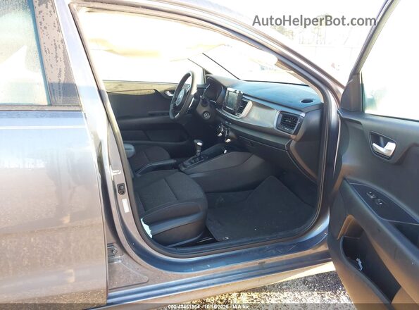 3KPA25ABXKE209767 2019 KIA RIO 5-DOOR Gray Vista interior delantera