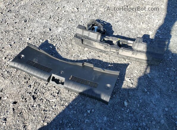 3KPA35AD8LE328109 2020 KIA RIO Silver Вид підкапотного простору