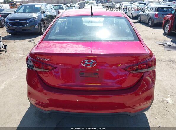 3KPC24A33JE015446 2018 HYUNDAI ACCENT Красный 