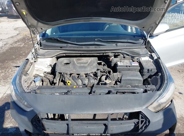 3KPC24A3XKE073264 2019 HYUNDAI ACCENT Серебряный Вид сзади