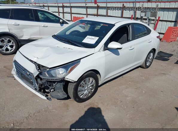 3KPC24A61LE101853 2020 HYUNDAI ACCENT White Առջևի ձախ երեք քառորդ տեսարան