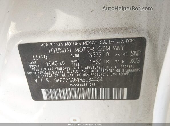 3KPC24A61ME134434 2021 HYUNDAI ACCENT White Widok komory silnika