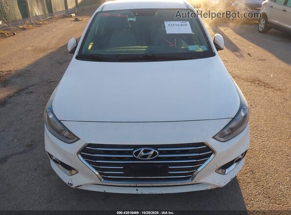 3KPC24A61ME134434 2021 HYUNDAI ACCENT White Widok zestawu wskaźników